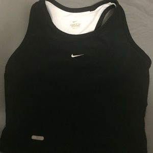 Nike Dri Fit Cropped Top built in bra
